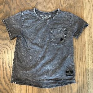 Munster boys T-shirt.